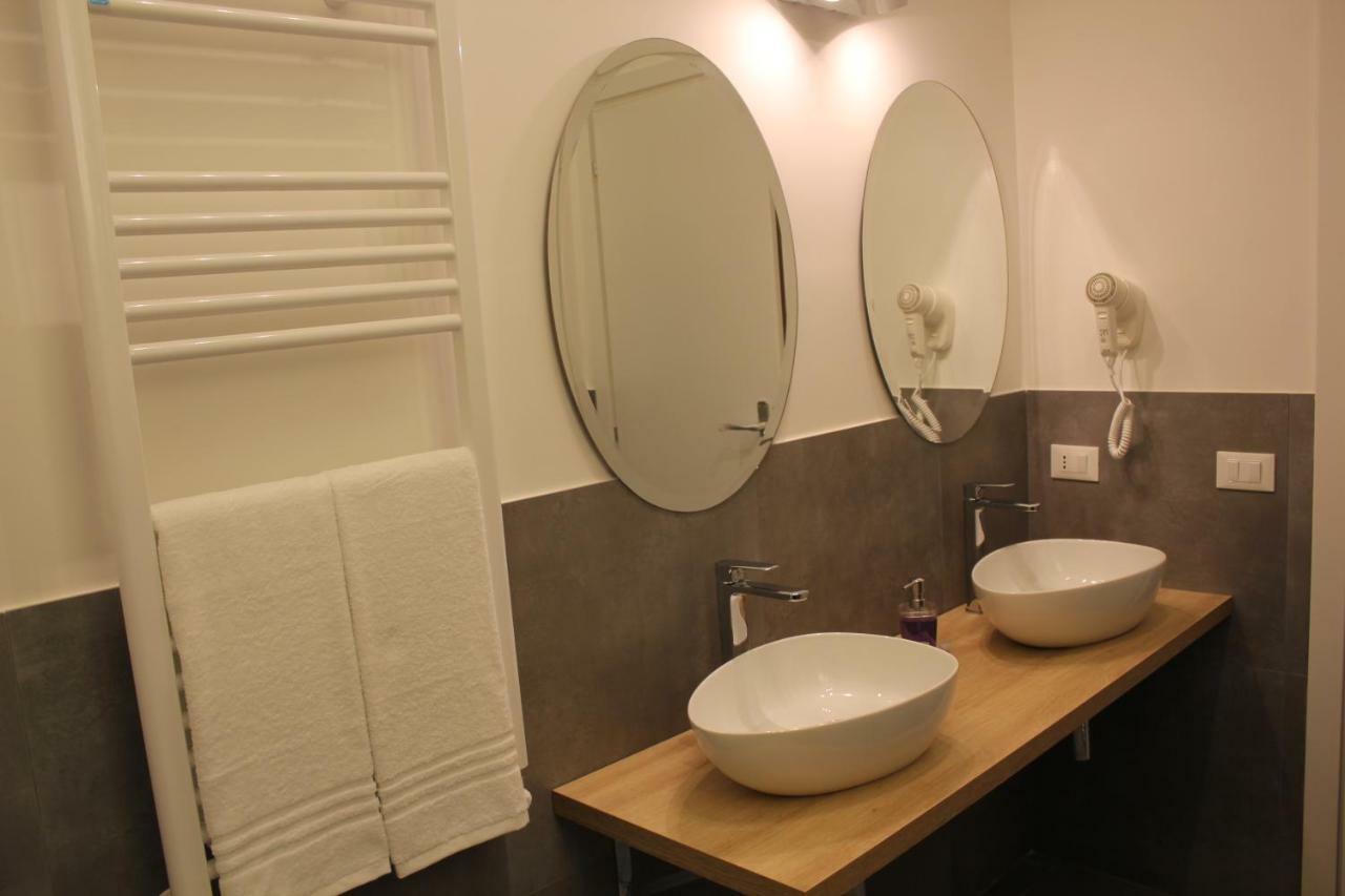 La Finestra Sul Porto Bed & Breakfast Palermo Dış mekan fotoğraf